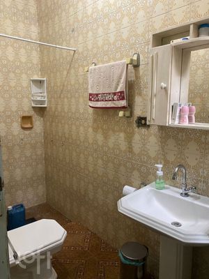 Image 8 - 868645