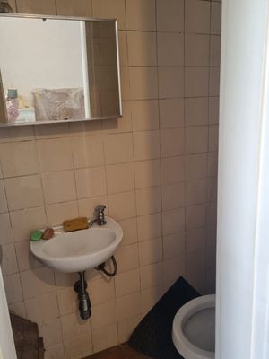 Image 21 - 868646