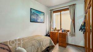 Image 19 - 868651