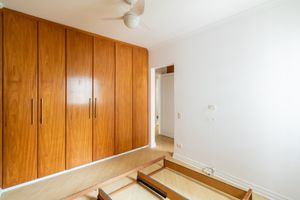 Image 13 - 868656