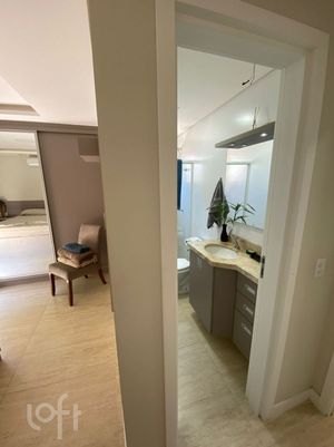 Image 11 - 868666