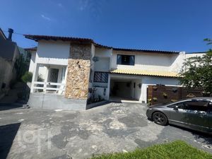 Image 17 - 868667