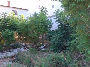 Image 1 - 868670