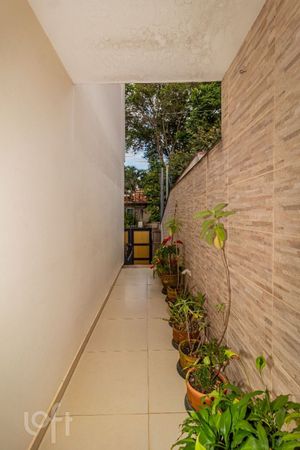 Image 52 - 868672