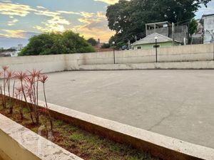 Image 15 - 868674