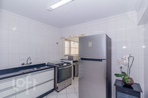 Image 16 - 868683