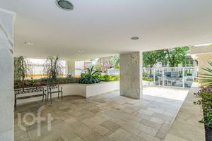 Image 36 - 868683