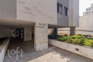 Image 38 - 868683