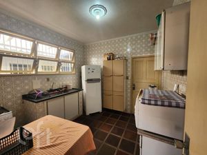 Image 11 - 868688