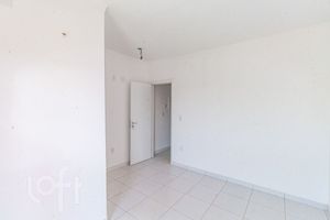 Image 12 - 868691
