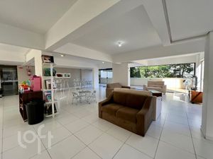 Image 13 - 868692