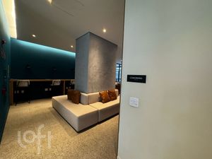 Image 30 - 868698