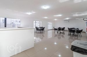Image 10 - 868699