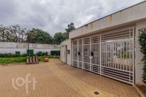 Image 38 - 868711
