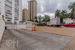 Image 45 - 868711