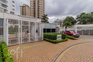 Image 41 - 868711
