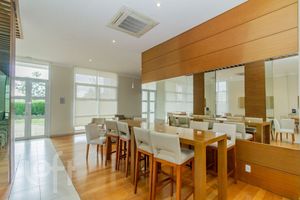 Image 87 - 868711