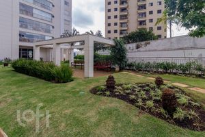 Image 80 - 868711