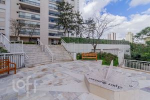 Image 73 - 868711