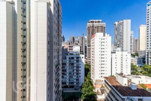 Image 10 - 868715