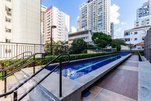 Image 11 - 868715