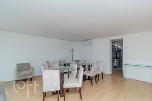 Image 34 - 868721