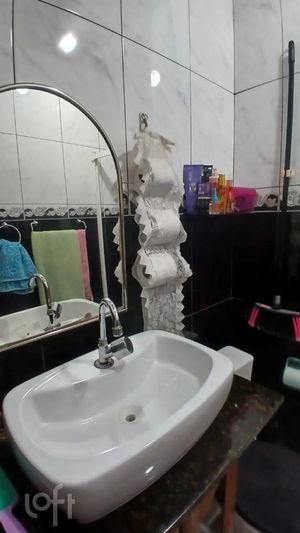 Image 8 - 868725