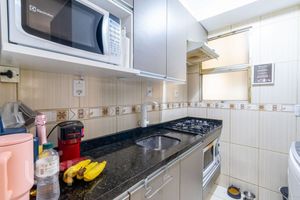 Image 16 - 868732