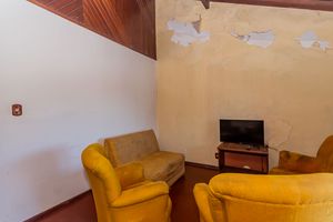 Image 6 - 868738