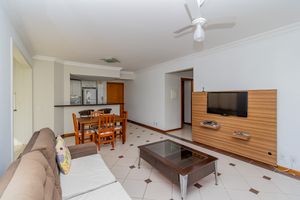 Image 3 - 868741