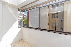 Image 9 - 868741