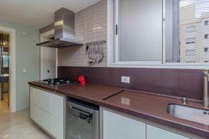 Image 42 - 868745