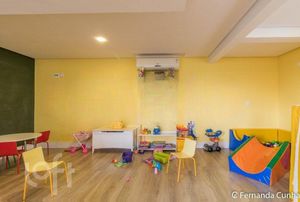Image 44 - 868750