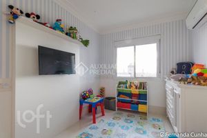 Image 9 - 868750