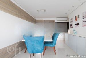 Image 5 - 868750