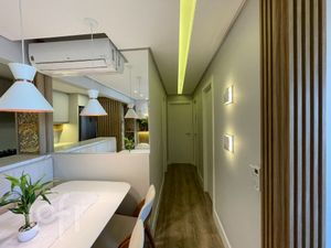 Image 12 - 868753