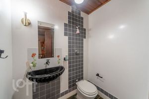 Image 11 - 868754
