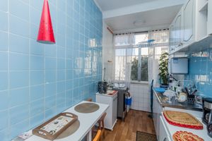 Image 19 - 868761