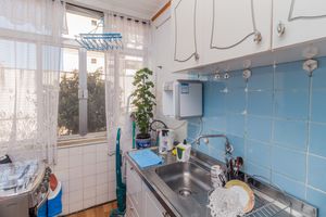 Image 22 - 868761