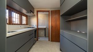 Image 9 - 868768