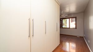 Image 19 - 868768