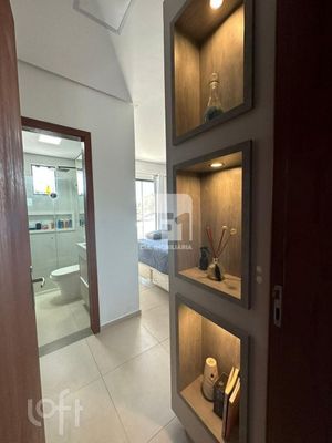 Image 10 - 868770