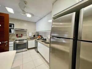 Image 14 - 868773