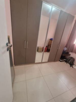 Image 11 - 868789