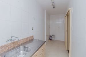 Image 13 - 868790