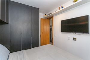Image 15 - 868796