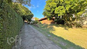 Image 28 - 868799