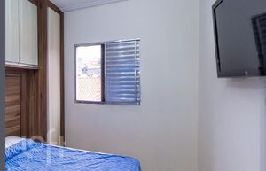 Image 12 - 868801