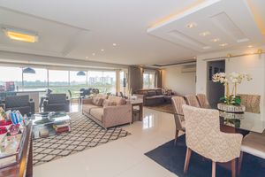 Image 1 - 868805