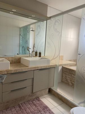 Image 8 - 868805